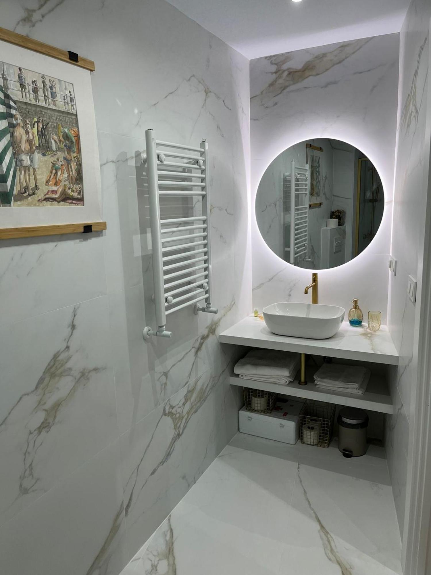 Apartamento Salsipuedes-La Catedral Oviedo Exteriör bild